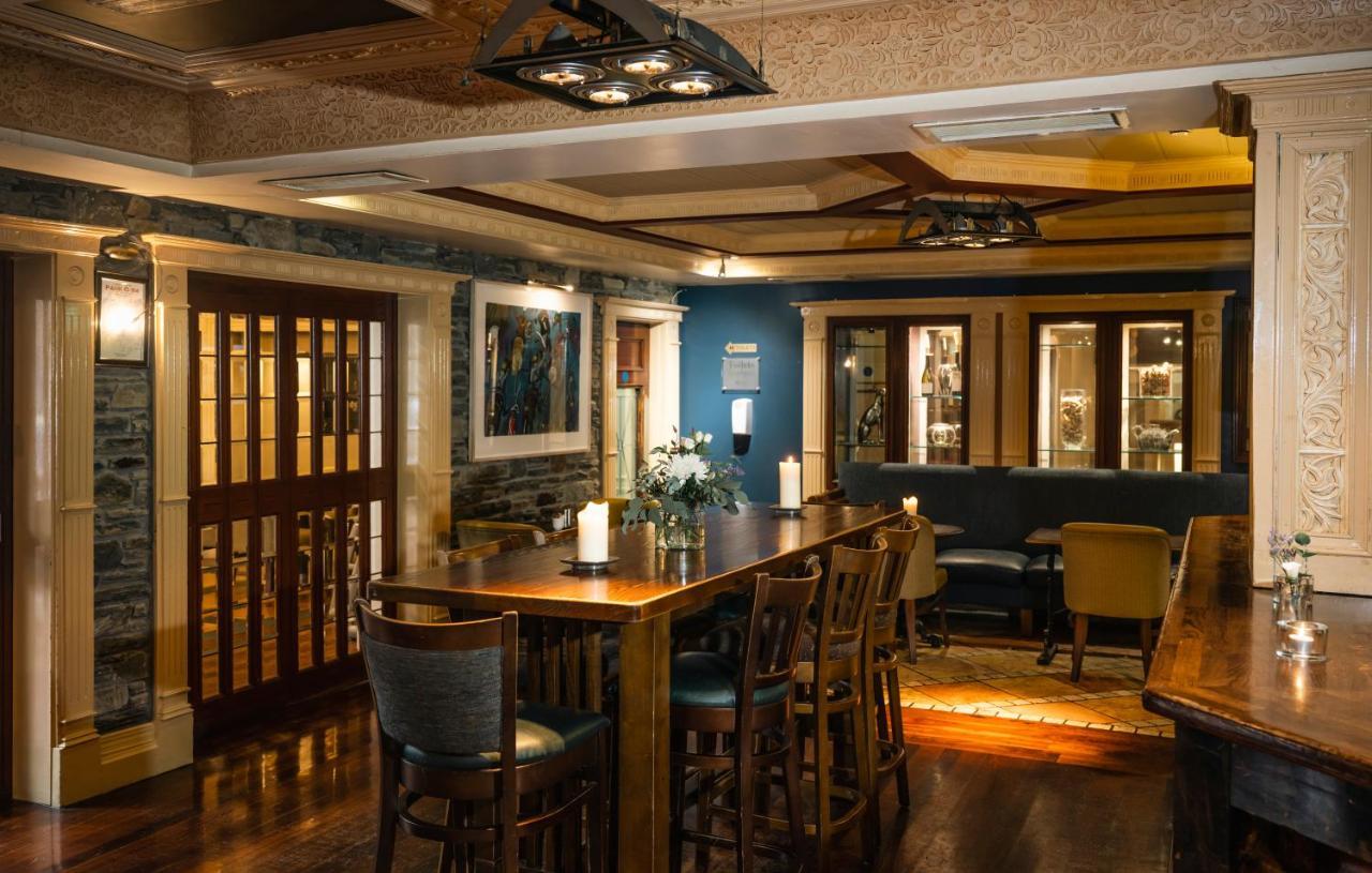 Castle Hotel Macroom Esterno foto
