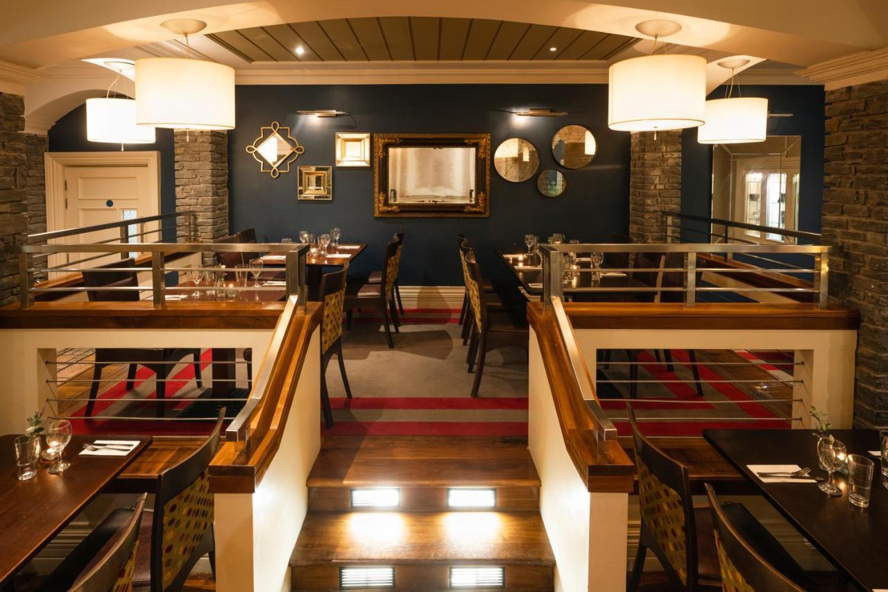 Castle Hotel Macroom Esterno foto