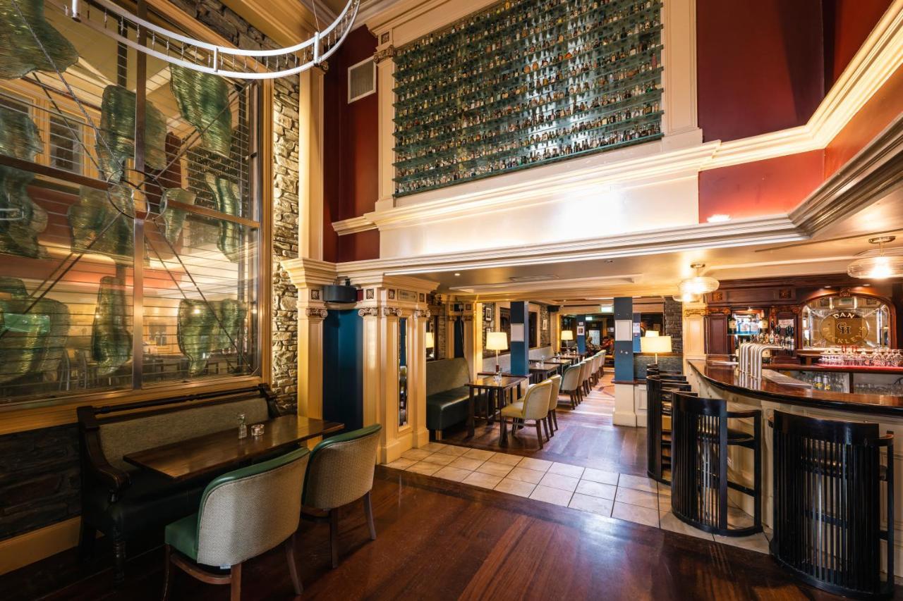 Castle Hotel Macroom Esterno foto