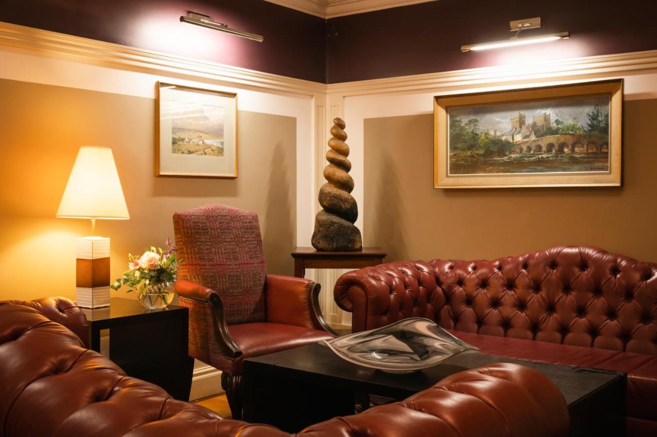 Castle Hotel Macroom Esterno foto