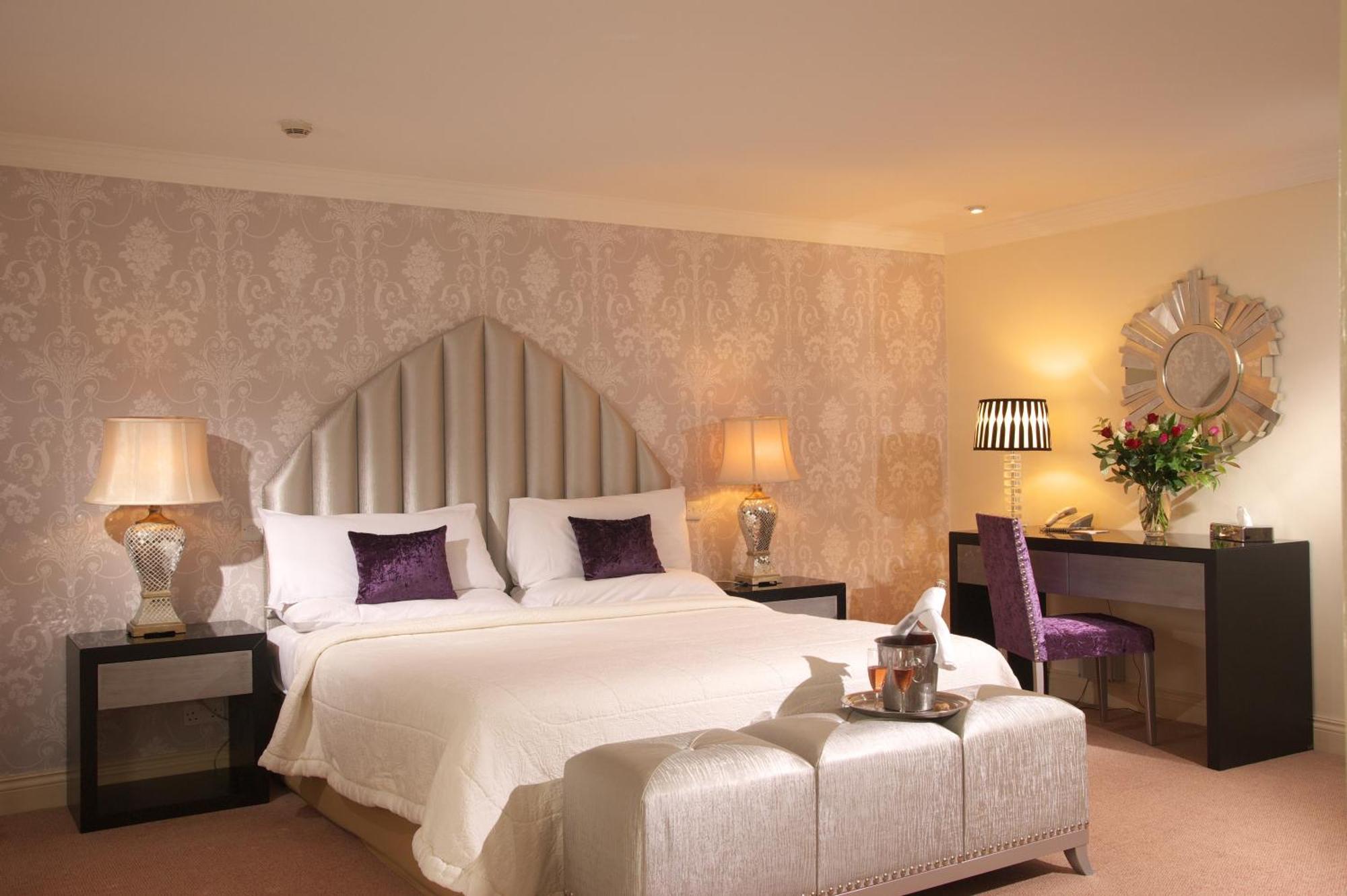 Castle Hotel Macroom Esterno foto