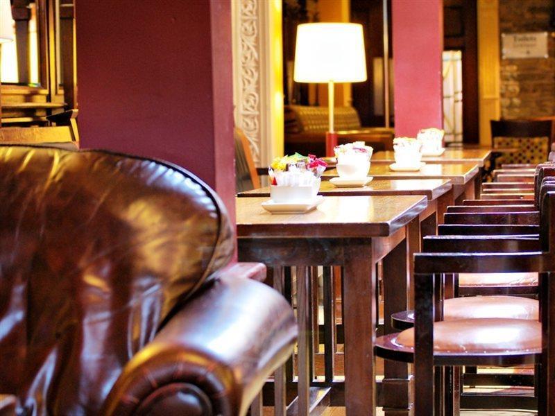 Castle Hotel Macroom Esterno foto