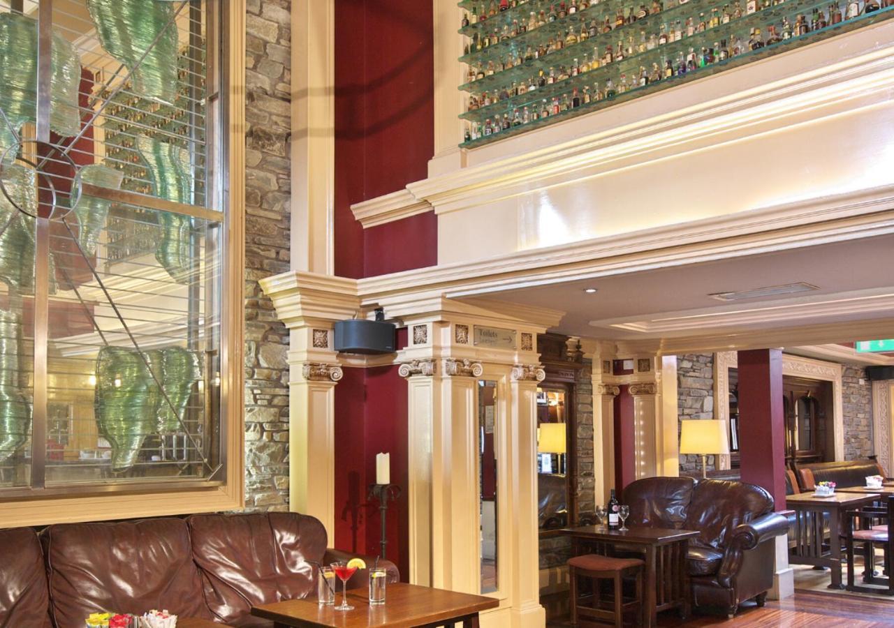 Castle Hotel Macroom Esterno foto
